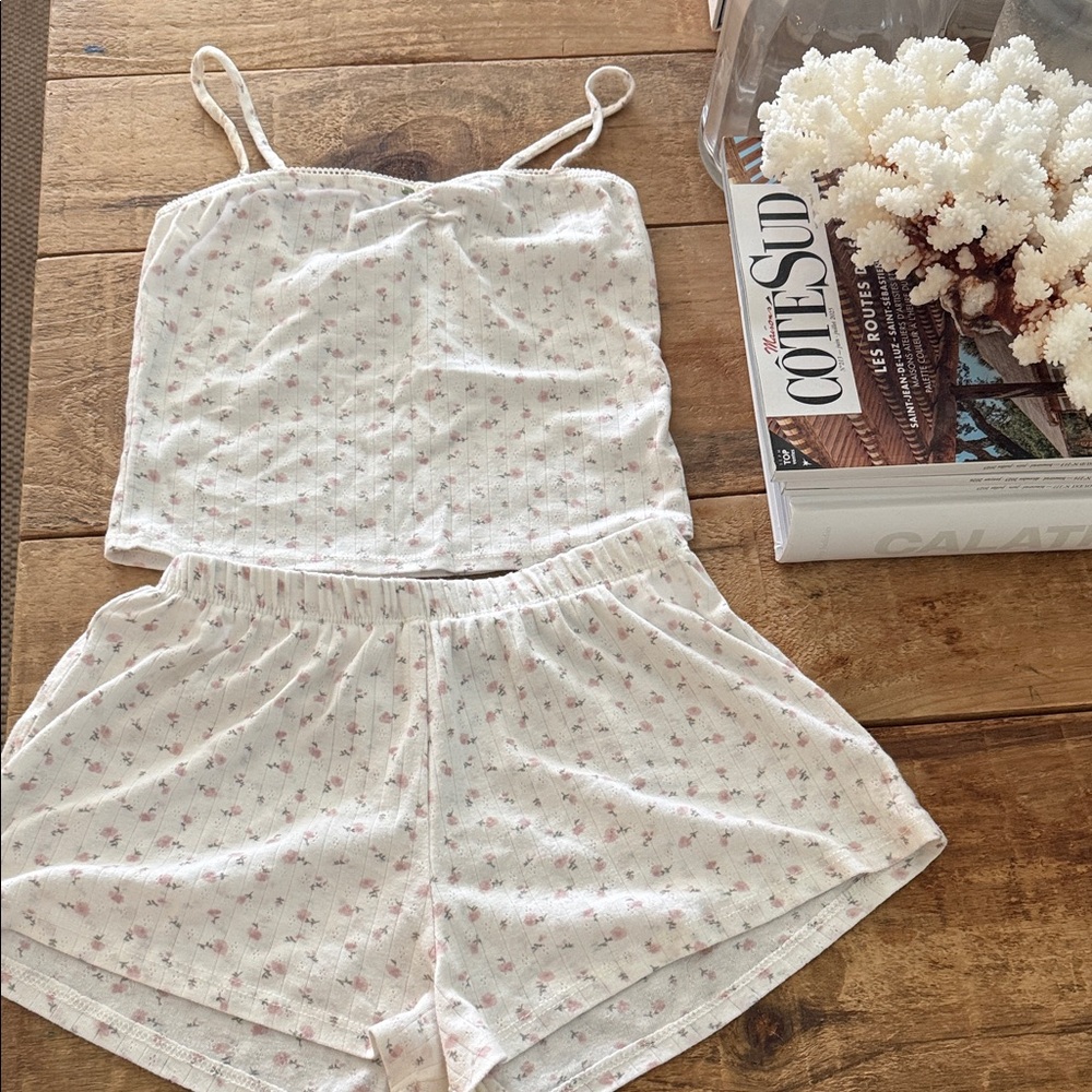 Women's White Floral Cami & Shorts Sleep Set